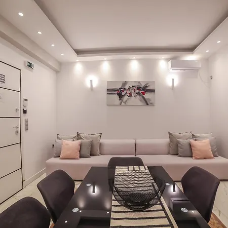 Apartment Amazing In Glyfada Center