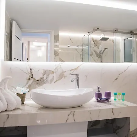 Apartment Amazing In Glyfada Center Athens